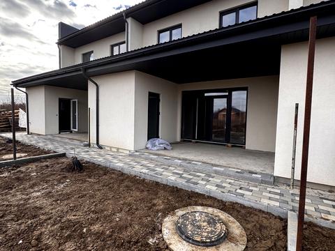 дом по адресу вул. Левка Лук'яненка, 33Б