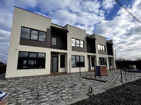 дом по адресу вул. Левка Лук'яненка, 33Б