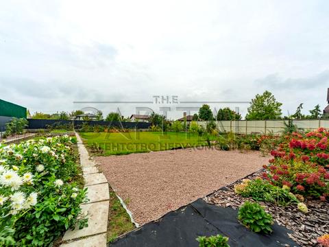 будинок за адресою с. Гатне, Яблунева вул.