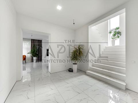 будинок за адресою с. Гатне, Яблунева вул.