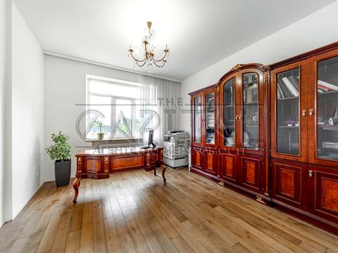 будинок за адресою с. Гатне, Яблунева вул.