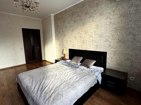 квартира за адресою Академіка Глушкова просп., 9-Д