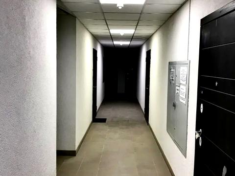 комерційна за адресою Радистів вул., 24