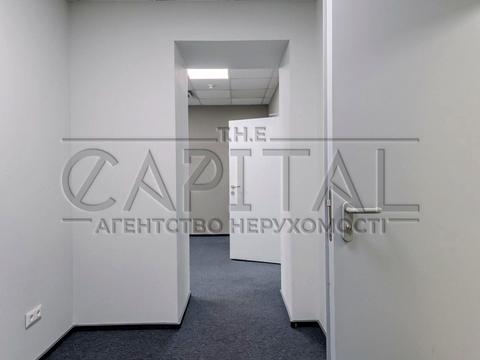 комерційна за адресою Шовковична вул., 42/44