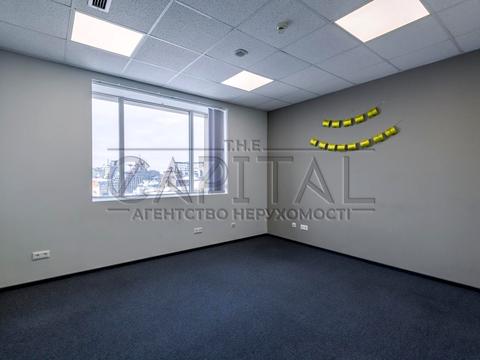 комерційна за адресою Шовковична вул., 42/44