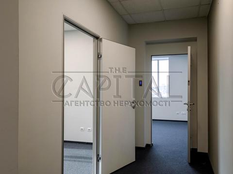 комерційна за адресою Шовковична вул., 42/44