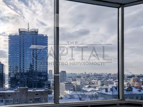 комерційна за адресою Шовковична вул., 42/44