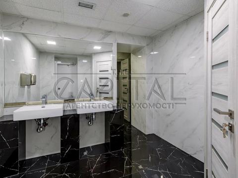 комерційна за адресою Шовковична вул., 42/44