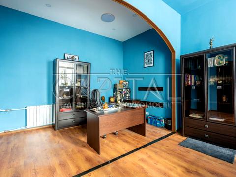 комерційна за адресою Івана Козловського пров., 5