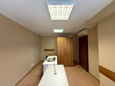 комерційна за адресою Антоновича вул. (Горького), 157