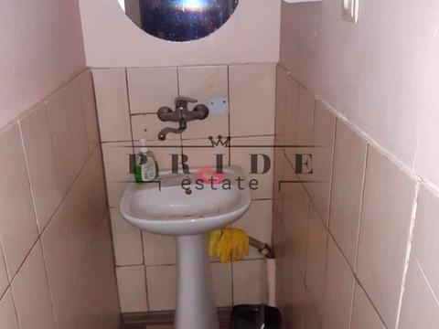 комерційна за адресою Привокзальна вул., 12