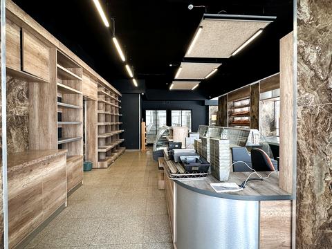 комерційна за адресою Івано-Франківськ, набережна Василя Стефаника вул., 18