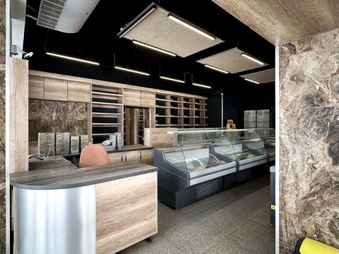 комерційна за адресою Івано-Франківськ, набережна Василя Стефаника вул., 18