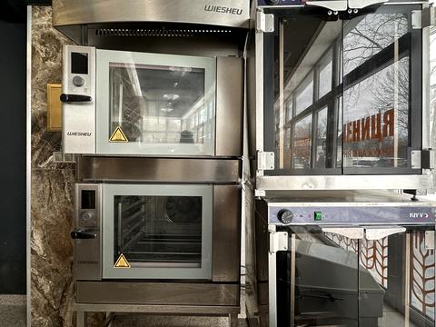 комерційна за адресою Івано-Франківськ, набережна Василя Стефаника вул., 18