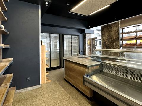 комерційна за адресою Івано-Франківськ, набережна Василя Стефаника вул., 18