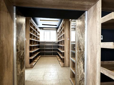 комерційна за адресою Івано-Франківськ, набережна Василя Стефаника вул., 18