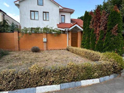 будинок за адресою Центральна вул.