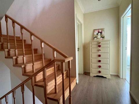 будинок за адресою Центральна вул.