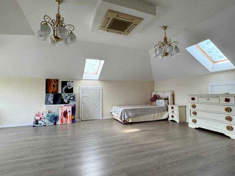 будинок за адресою Центральна вул.