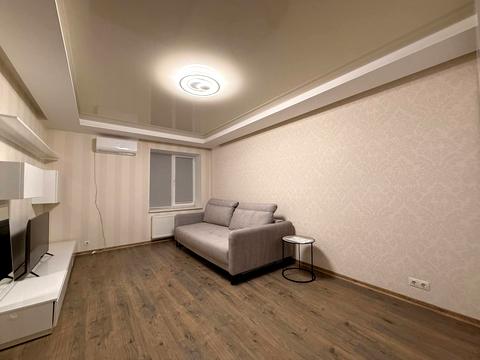 квартира за адресою Панаса Мирного вул., 7/1