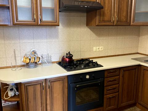 квартира за адресою Раїси Окіпної вул., 8