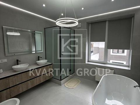 будинок за адресою Миколи Леонтовича вул. (Толстого), 12