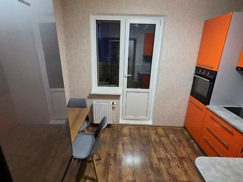 квартира за адресою Софії Русової вул., 3