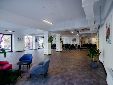 коммерческая по адресу Саксаганского ул., 3