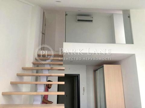 квартира за адресою Регенераторна вул., 4 к15