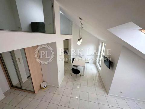 квартира за адресою Регенераторна вул., 4 к15