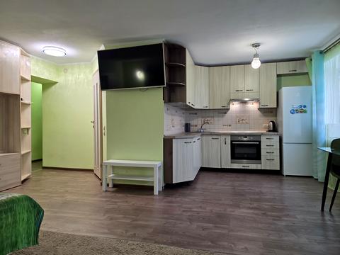 квартира за адресою Дніпро, Богдана Хмельницького просп. (Героїв Сталінграда), 16