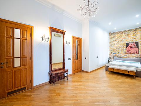 квартира за адресою Назарівська вул. (Вєтрова), 9