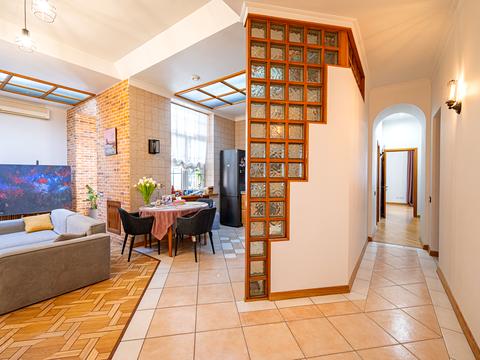 квартира за адресою Назарівська вул. (Вєтрова), 9