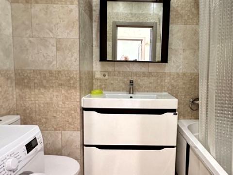 квартира за адресою Боголюбова вул., 13