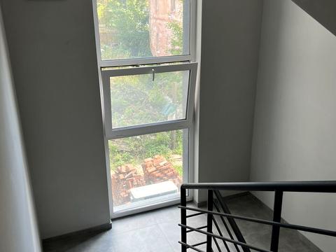 комерційна за адресою Київська вул., 40