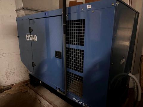 комерційна за адресою Новий бульв., 7