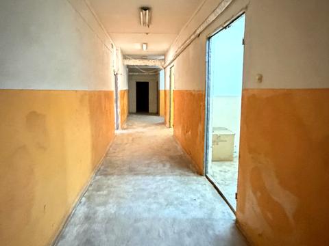 комерційна за адресою Молодіжна вул., 54