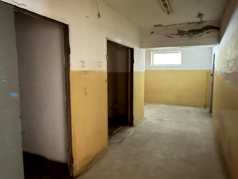 комерційна за адресою Молодіжна вул., 54