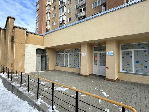 комерційна за адресою Молодіжна вул., 54