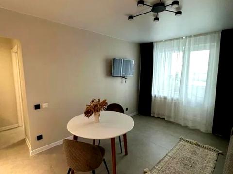 квартира за адресою Ревуцького вул., 54