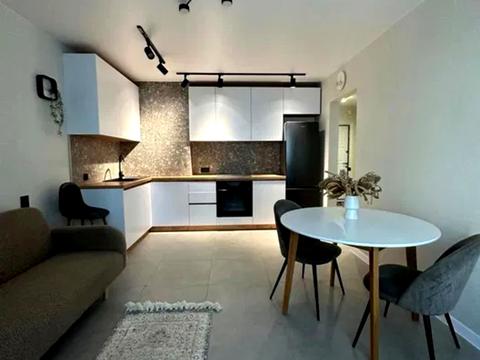 квартира за адресою Ревуцького вул., 54