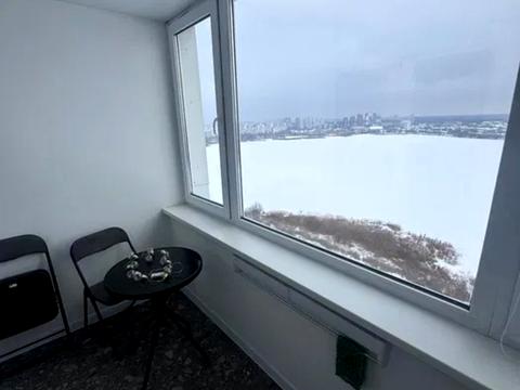 квартира за адресою Ревуцького вул., 54