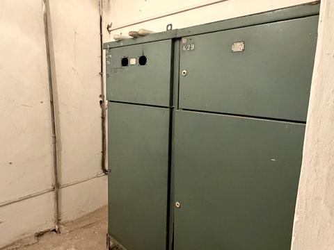 комерційна за адресою Молодіжна вул., 54