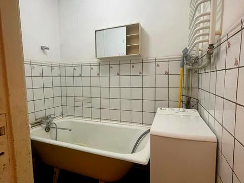 квартира за адресою Братів Міхновських вул. (Московська), 50