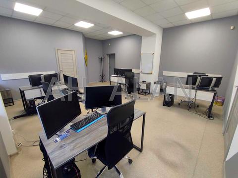 коммерческая по адресу Евгения Сверстюка ул. (Марины Расковой), 11