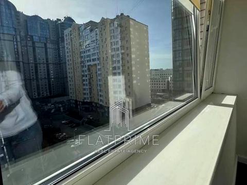 квартира за адресою Андрія Верхогляда вул. (Михайла Драгомирова), 2