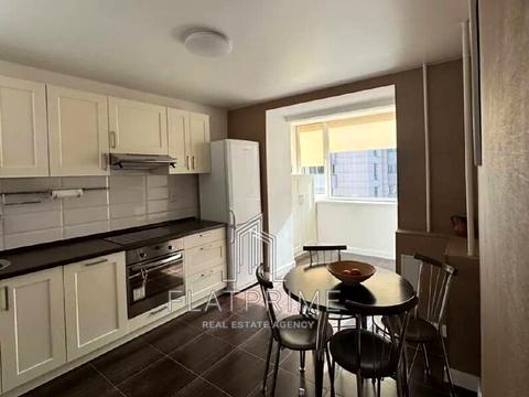 квартира за адресою Андрія Верхогляда вул. (Михайла Драгомирова), 2