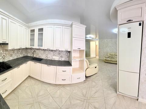 квартира за адресою Героїв Небесної Сотні просп., 30/2