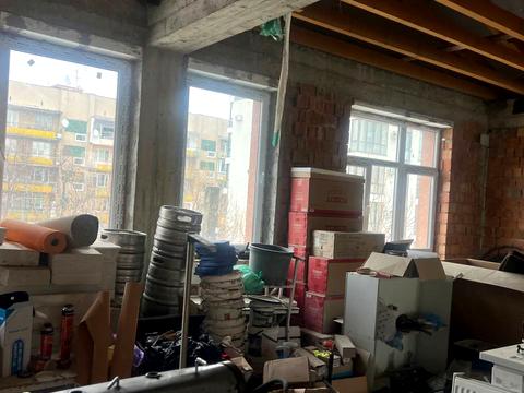 комерційна за адресою Митна вул., 25