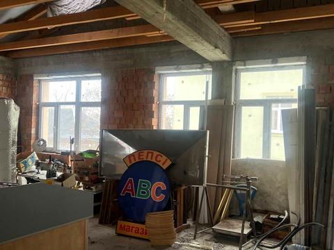 комерційна за адресою Митна вул., 25